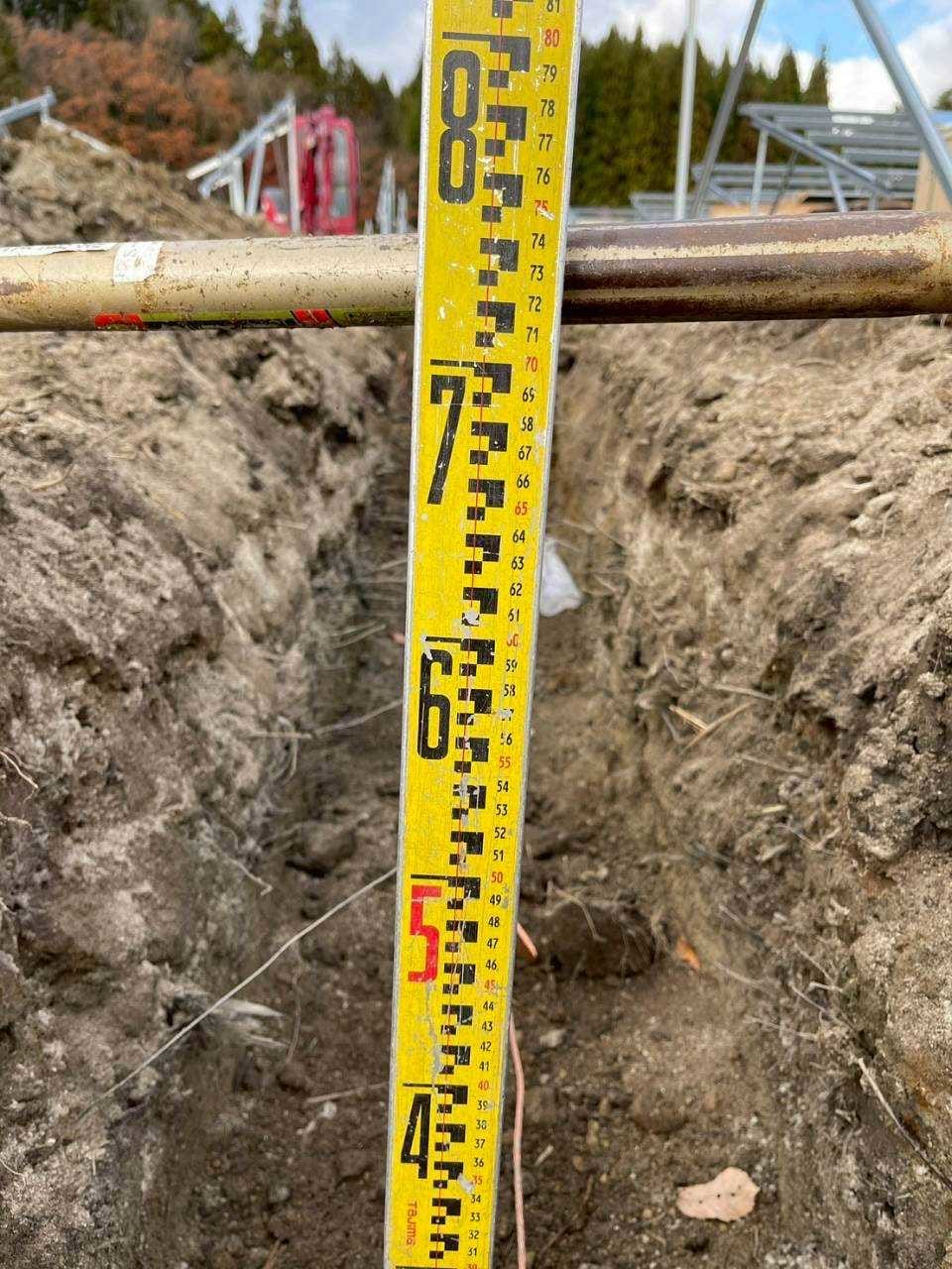 高圧野立て発電所 10